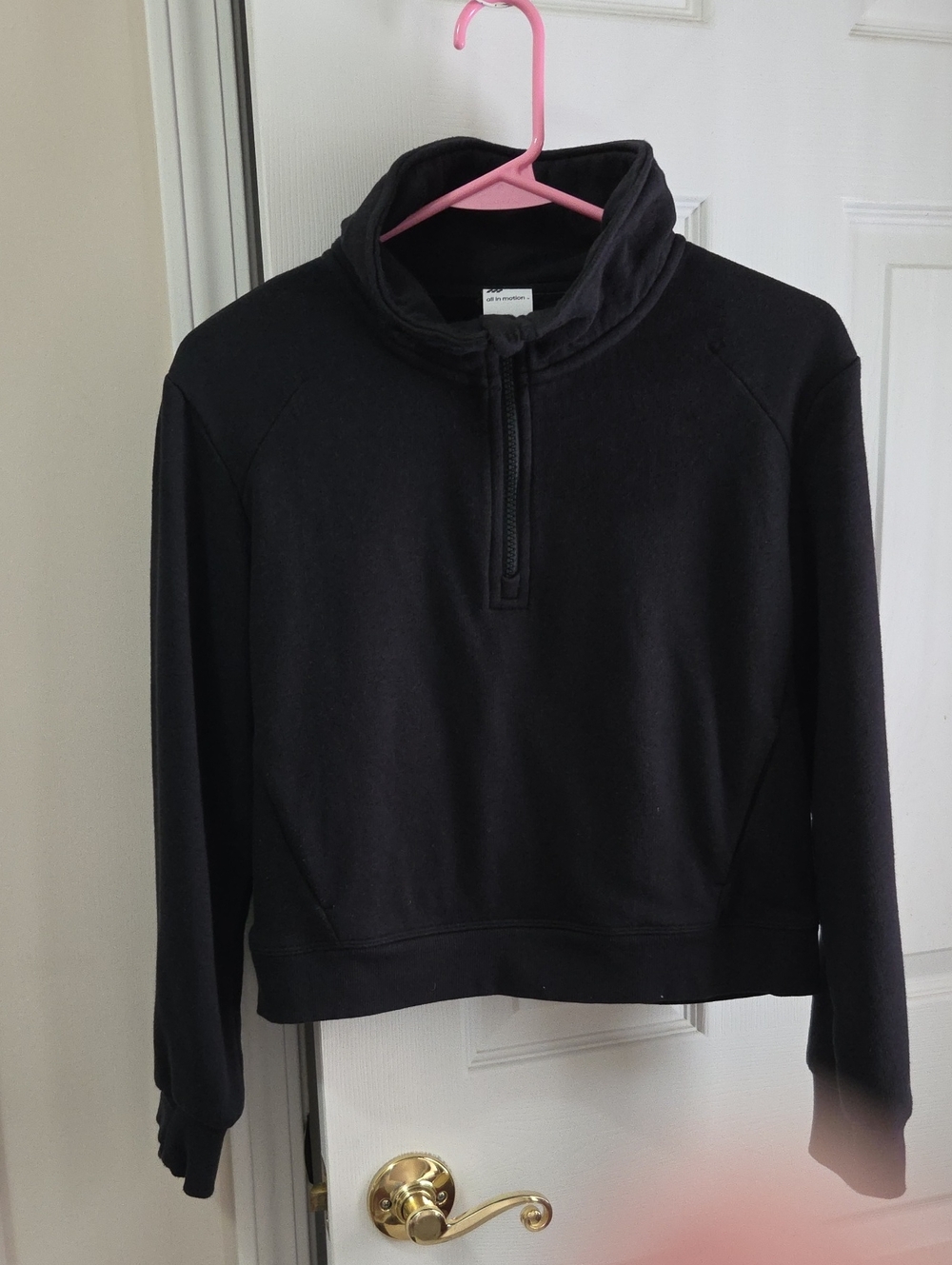 Girls all in motion Black Quarter-Zip Cropped Pullover